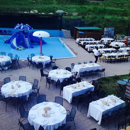 Hotel Veltsi Флорина Екстер'єр фото