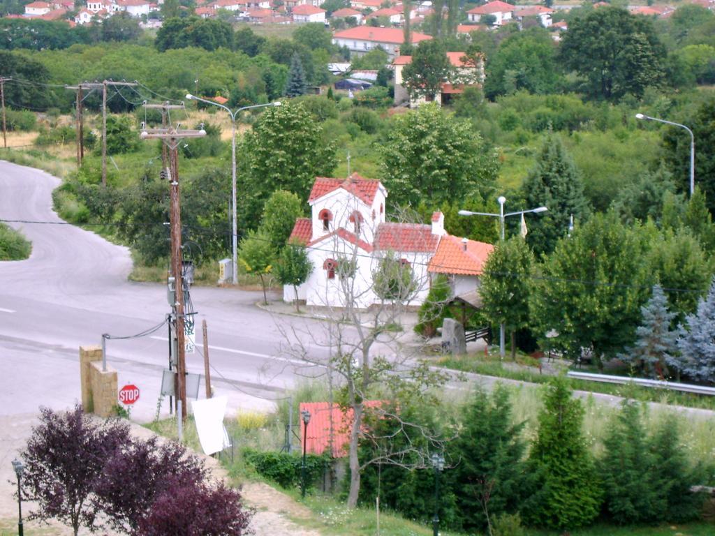 Hotel Veltsi Флорина Екстер'єр фото