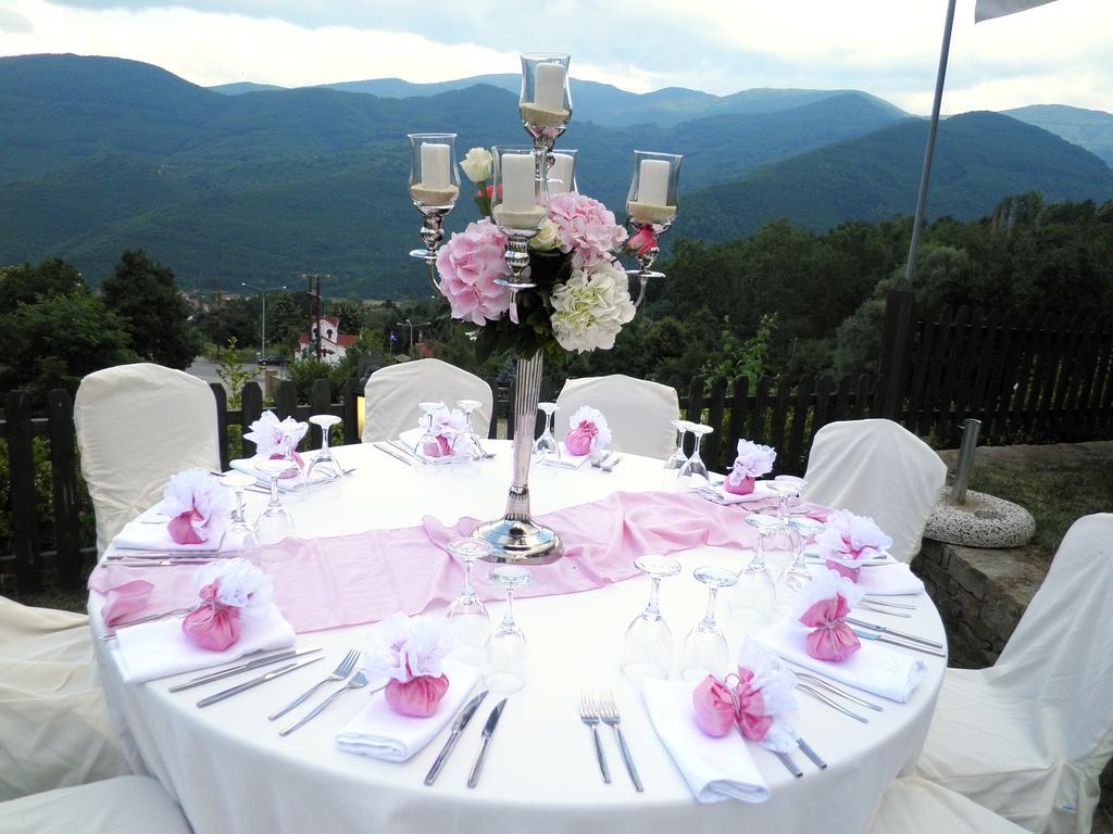 Hotel Veltsi Флорина Екстер'єр фото