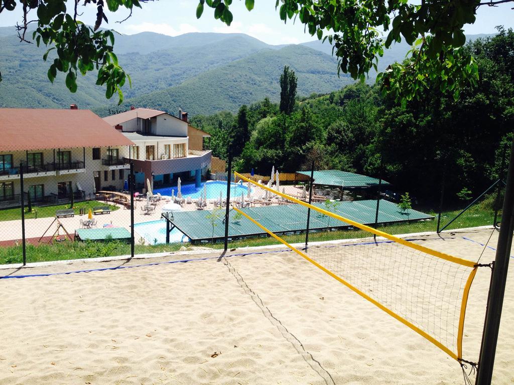 Hotel Veltsi Флорина Екстер'єр фото
