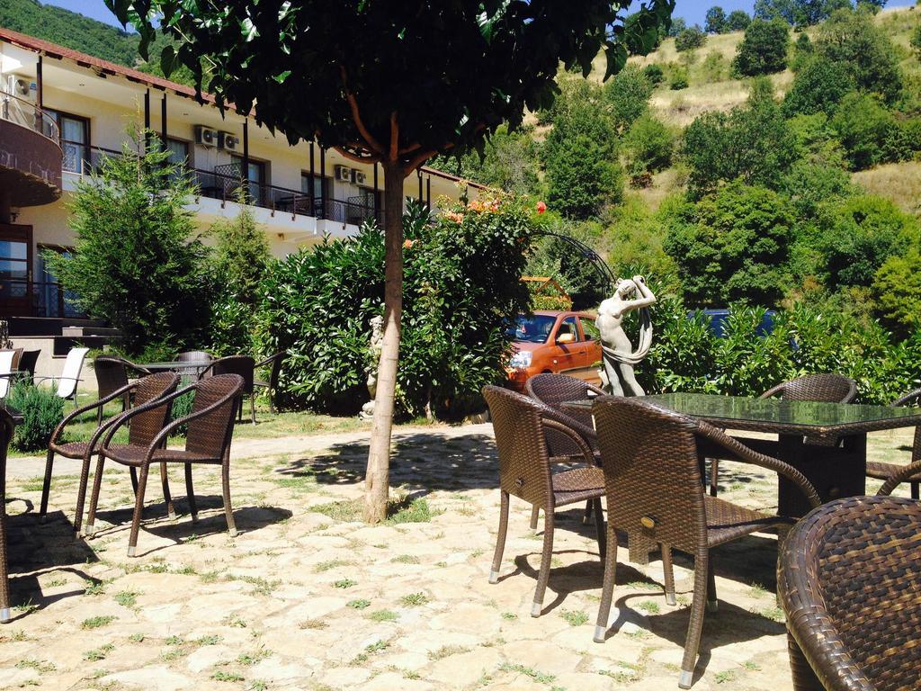 Hotel Veltsi Флорина Екстер'єр фото