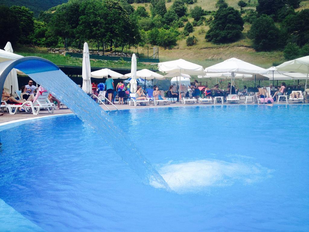 Hotel Veltsi Флорина Екстер'єр фото